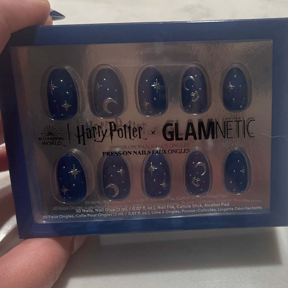 Glamnetic ravenclaw nails